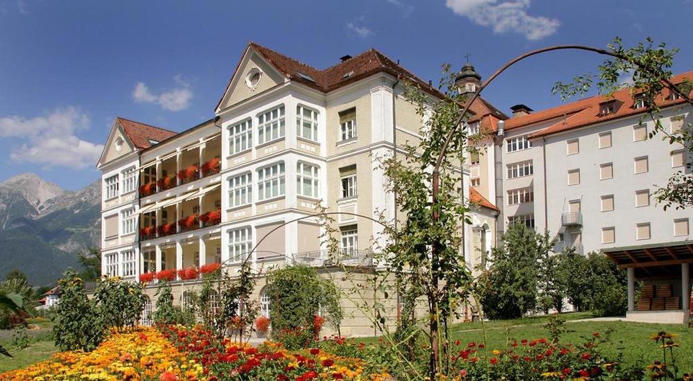 Kreuzschwestern